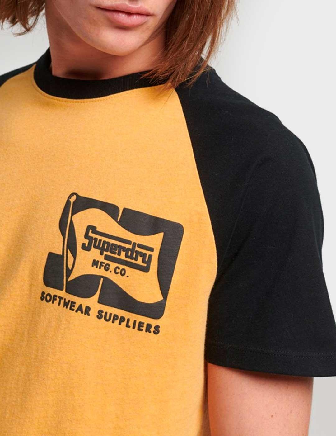 Camiseta Superdry Vintage Raglan amarilla para hombre