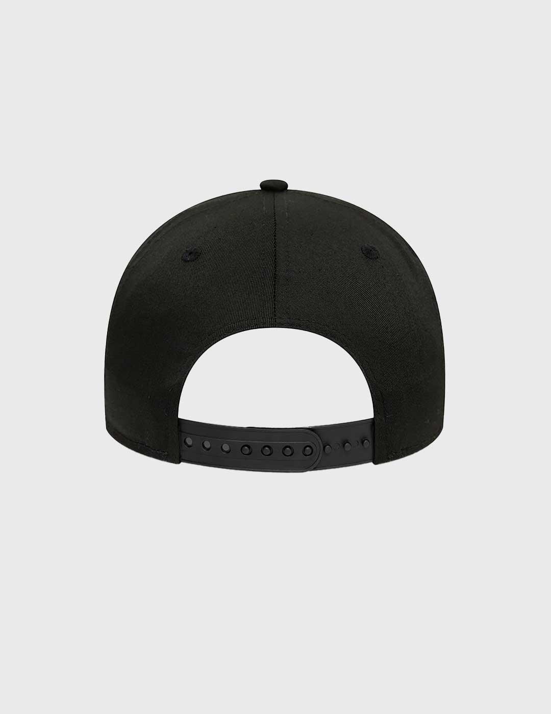 Gorra New Era Patch 9Forty negra para hombre y mujer